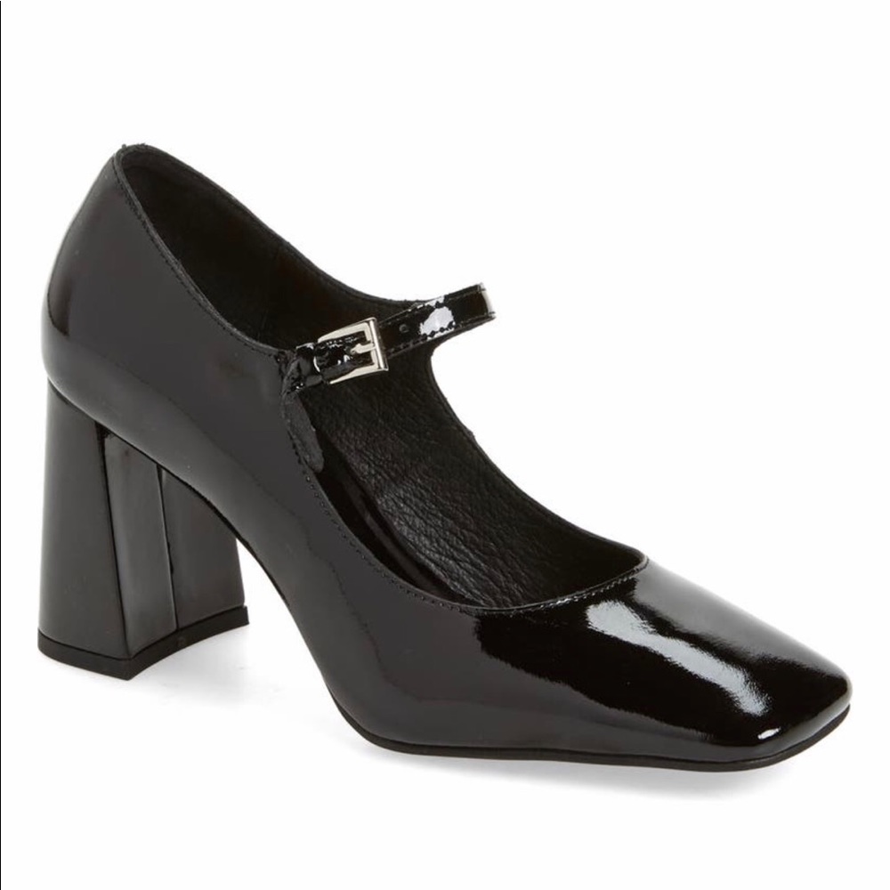Mary Jane Pump
